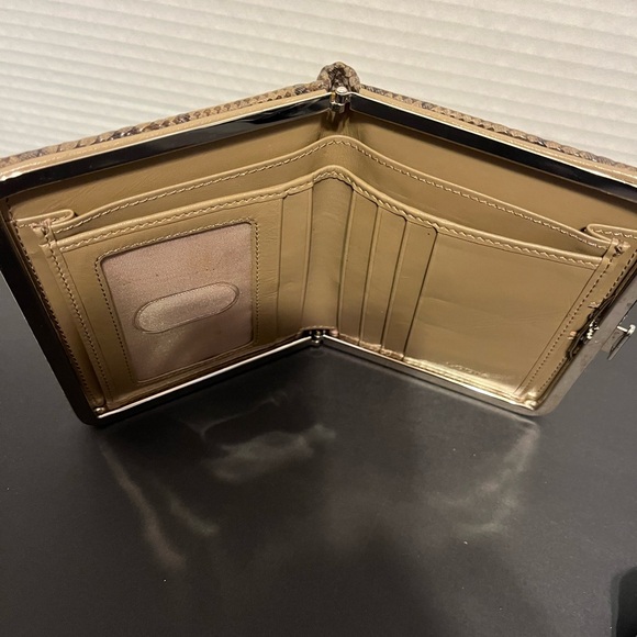 Lodis Clutch Framed Wallet.  5” Wide X 4” High - Picture 7 of 10